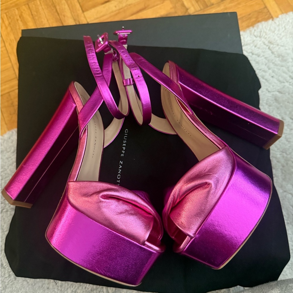 Giuseppe Zanotti Women's Pink Platform Heels